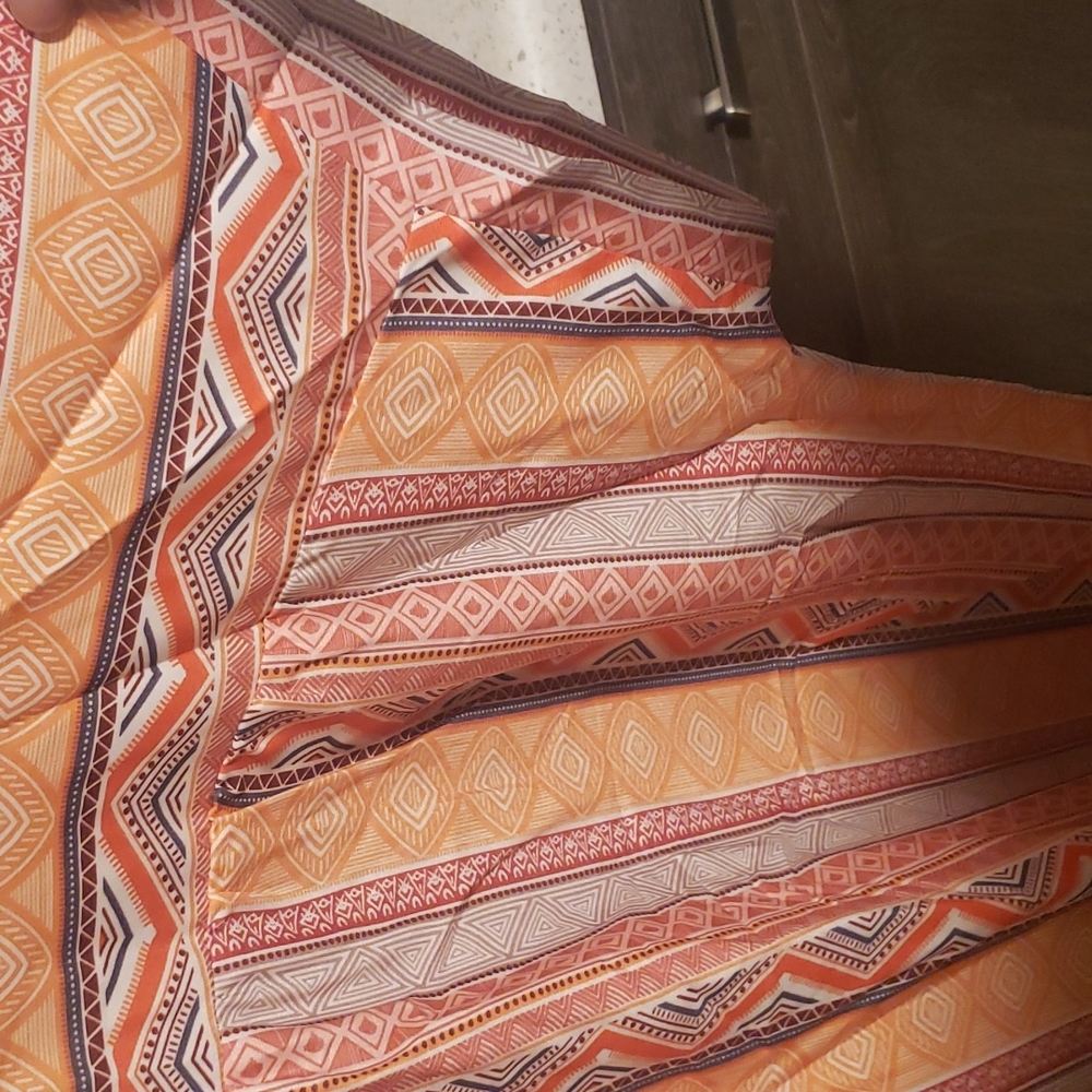 New boutique Tribal Plus size short sleeved top - Picture 9 of 10